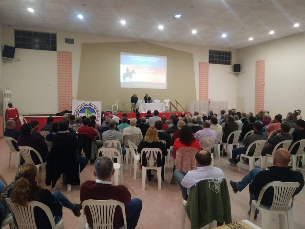 ovinews.-carhue jornadas2